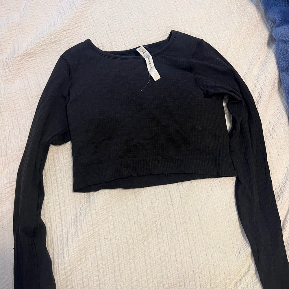 Lulu lemon cropped top